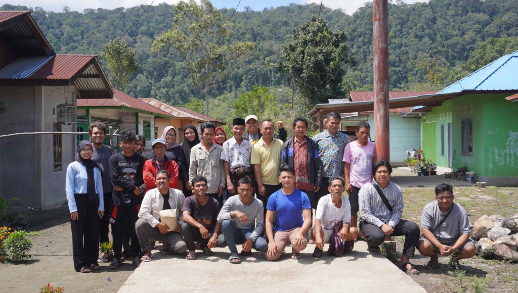 Kepala Kantor Wilayah Badan Registrasi Wilayah Adat (BRWA) Sumatera Utara, Roganda Simanjuntak mengatakan, selama dua hari pihaknya bersama Green Justice Indonesia (GJI) melakukan penggalian informasi dari orang tua, perempuan, raja ni huta, terlihat dengan jelas bahwa mereka sangat berhasil mengelola wilayah adatnya ini dengan sangat baik.