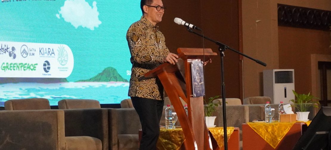 Di hadapan jurnalis lingkungan dari 26 provinsi, Bupati Minahasa Utara Joune Ganda menegaskan bahwa bumi adalah satu-satunya tempat hidup yang harus dijaga bersama.