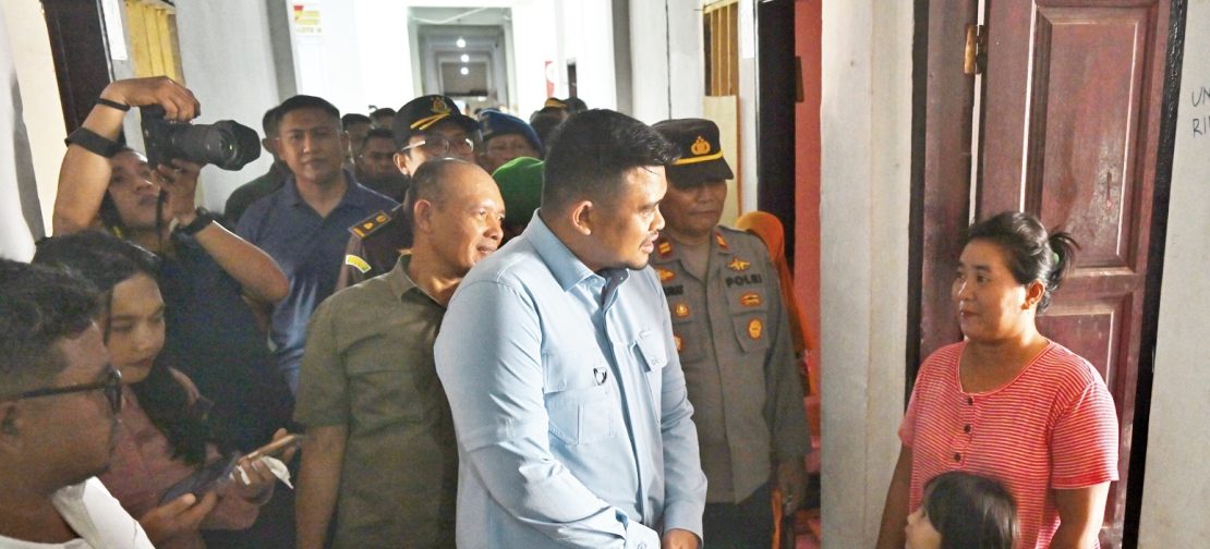 Gubernur Sumut, Bobby Nasution, meninjau Huntara