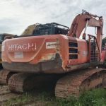 Barang bukti ekskavator yang berhasil diamankan petugas Gakkum Kemenhut dari lokasi pertambangan galian C ilegal di TN Kutai, Kaltim, Rabu (17/12/2025). ANTARA/HO-Kemenhut