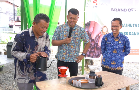 Praktisi kopi Wahid Harahap