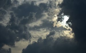 Ilustrasi Cuaca Mendung