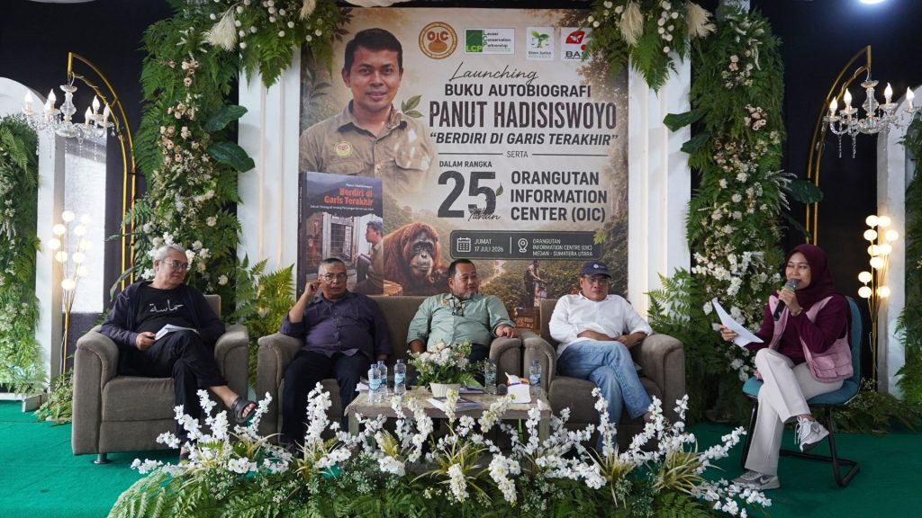 Sejumlah tokoh lingkungan, akademisi, dan jurnalis berbagi pandangan dalam peluncuran buku biografi Panut Hadisiswoyo, menegaskan bahwa perjuangan menjaga hutan harus terus diwariskan kepada generasi berikutnya.